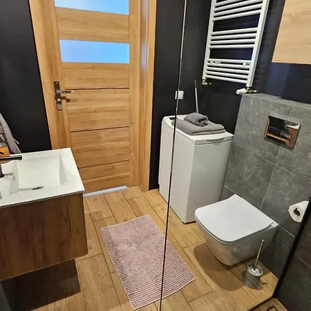 Apartament Buk *